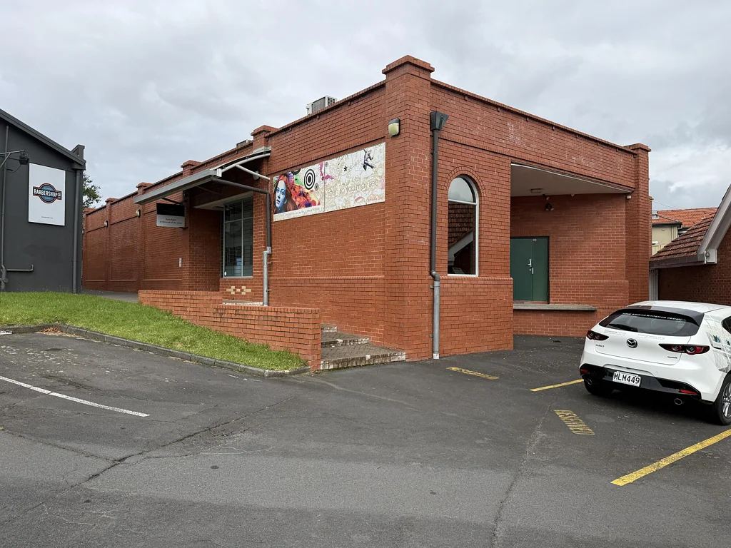 Howick Versatile 67sqm commercial space in Howick