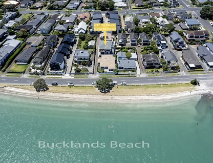 2/17 The Parade, Bucklands Beach, Manukau City, 4房, 3浴, 独立屋