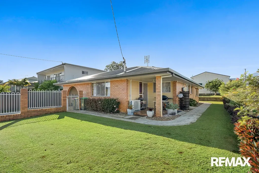 Nambour 3房  688sqm Block with Massive Side Access & Covered Parking