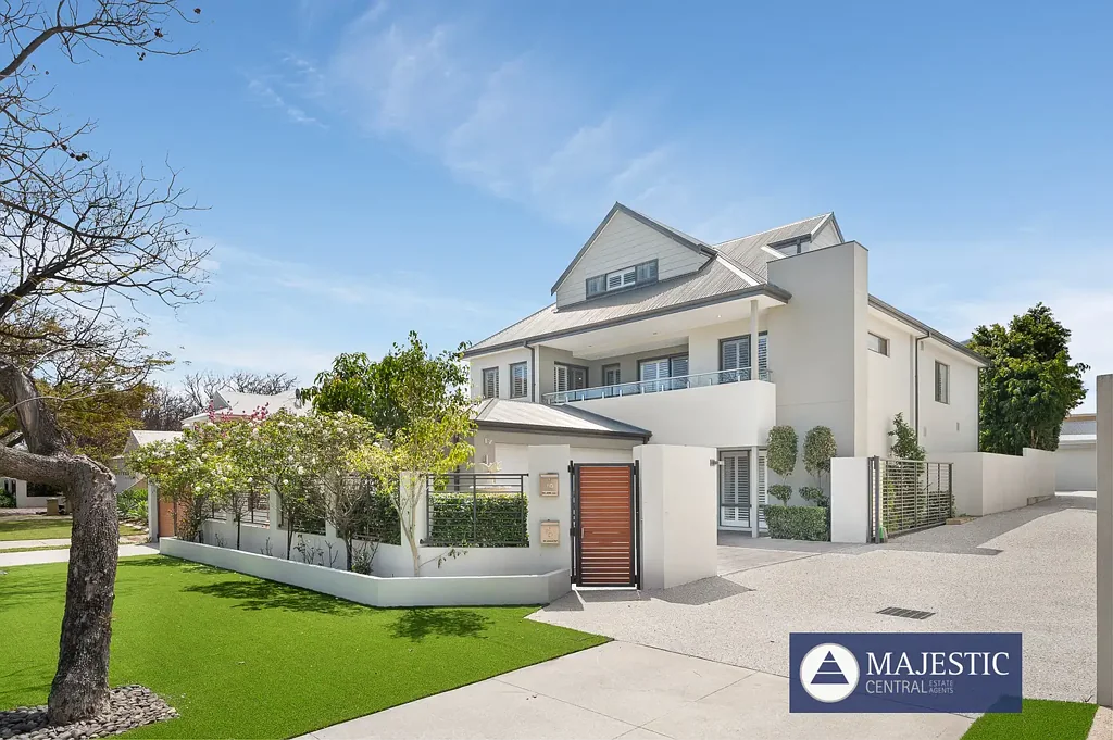 Applecross 7ਬੈੱਡਰੂਮ CASTLE ON ALNESS - MULTI GENERATIONAL GEM