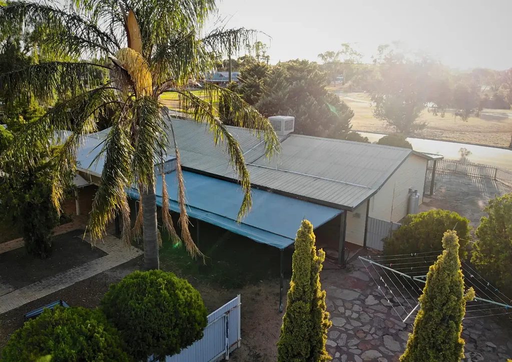 Merredin 3部屋 Spacious Family Home on Large 2005m² Block