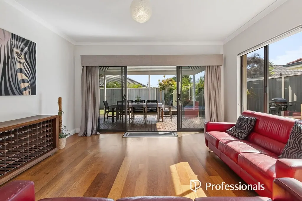 Wattle Grove 4બેડરૂમ Spacious Family Living with Style and Convenience