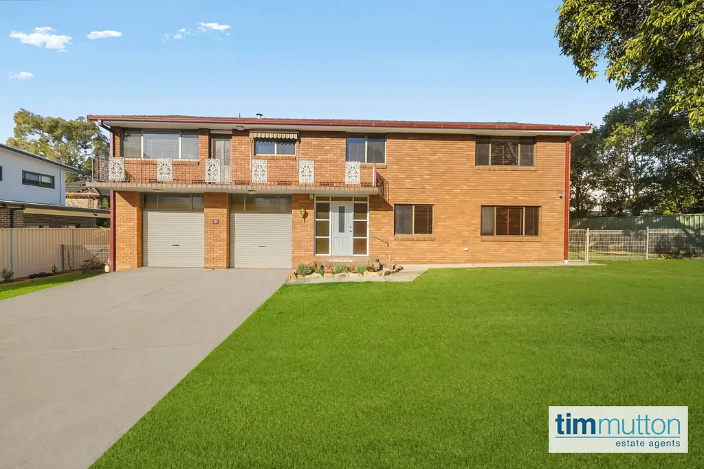 Revesby 4कमरा Spacious Family Living in a Convenient Revesby Location
