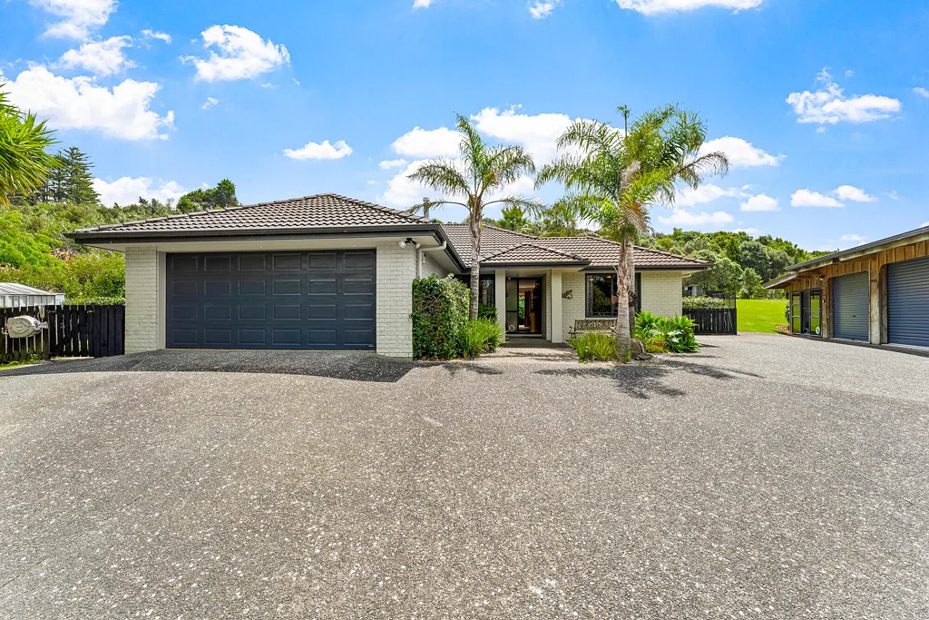 Warkworth 3침실 NOW PRICED TO SELL - Bring Your Offers Today!!!