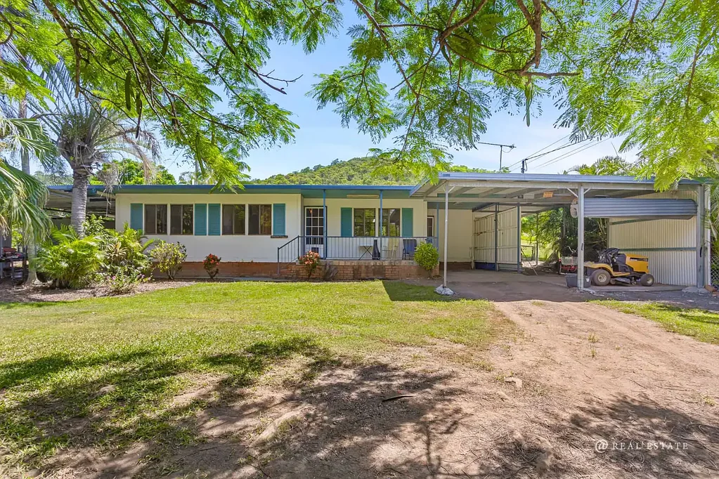 61 Howes Road, Farnborough, QLD 4703