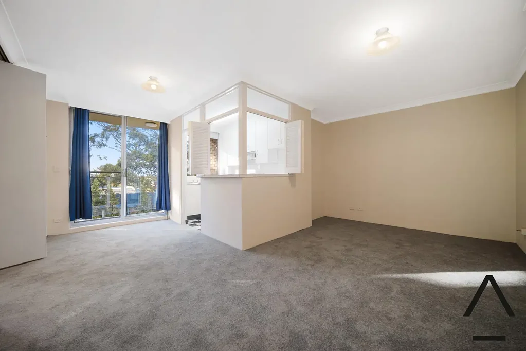 Spacious 1 bedroom unit