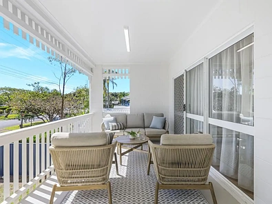 Manunda 2 Bedroom Stunning Fully Renovated Upstairs Apartment – Boutique Complex of Only Five