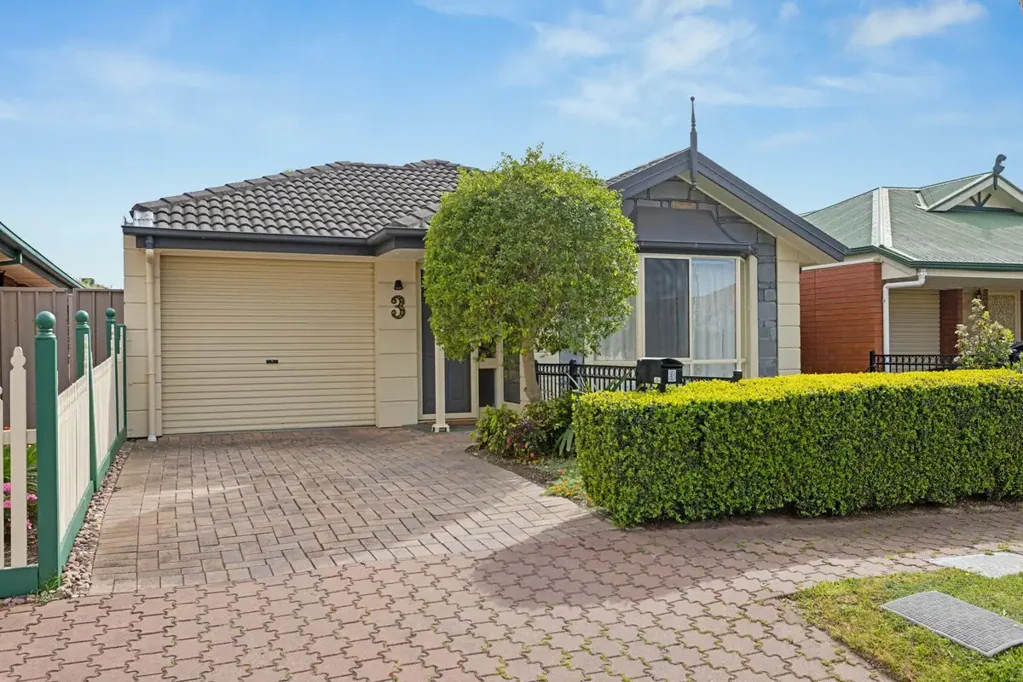 3 Wickham Crescent, Oakden, SA 5086