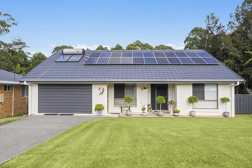 19 Green Lea Crescent, Coffs Harbour, NSW 2450