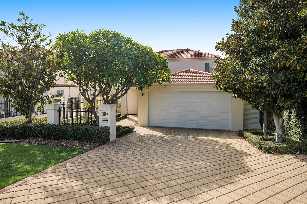 Mount Pleasant 4Moenga New to market!