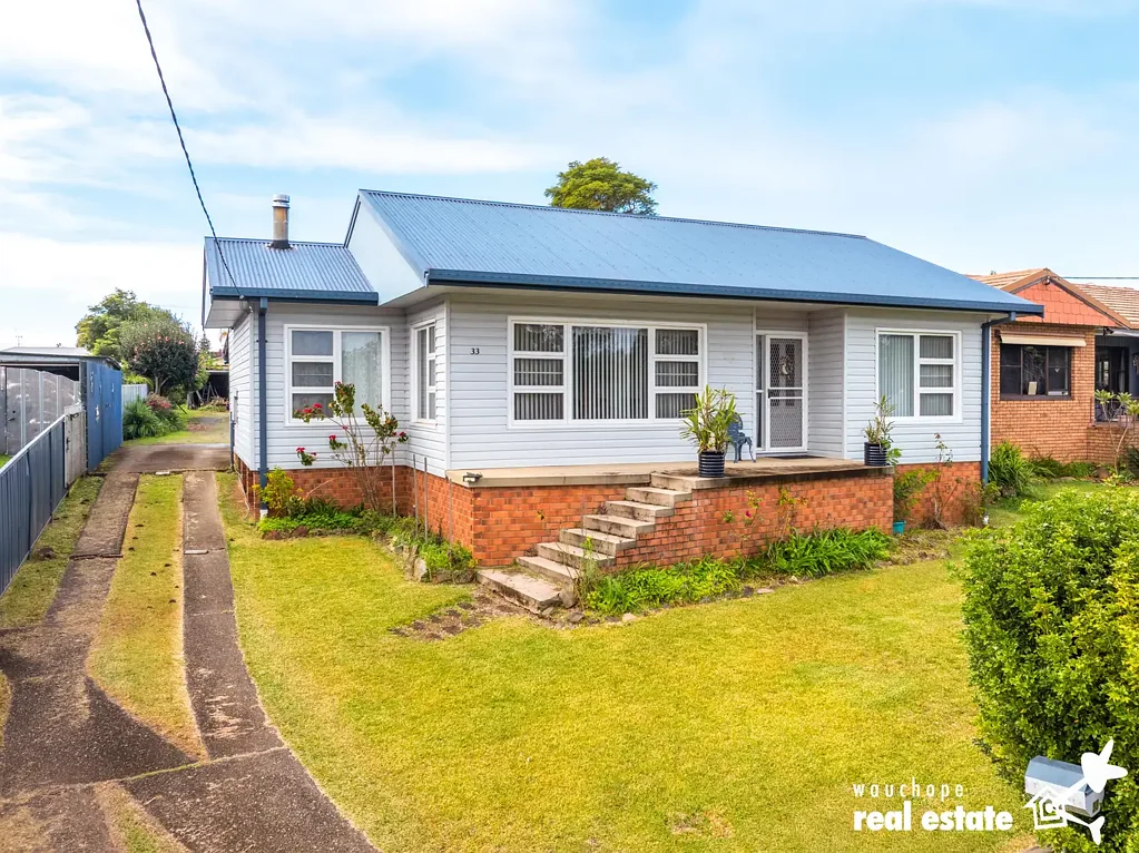Wauchope 3房  Spacious Family Home with Character, Space and Potential