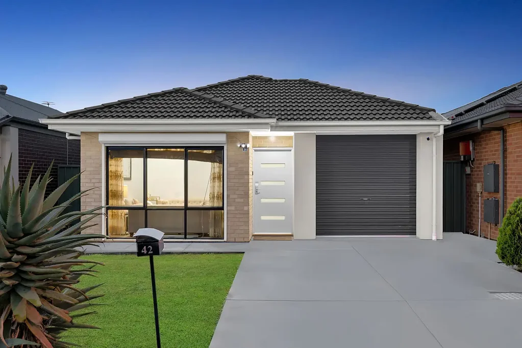 Parafield Gardens 3ਬੈੱਡਰੂਮ Designer Easy-Living Comfort in Parafield Gardens