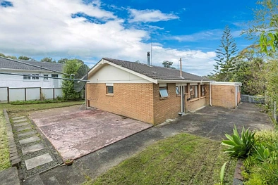 Single level living-Browns Bay