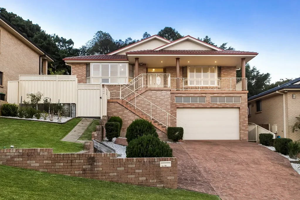 16 Sorensen Drive, Figtree, NSW 2525