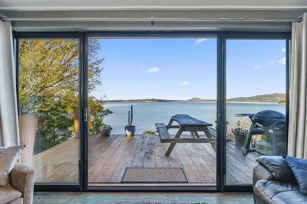 Penna 3Zimmer ABSOLUTE BEACHFRONT – WHERE YOUR LAND MEETS THE SEA