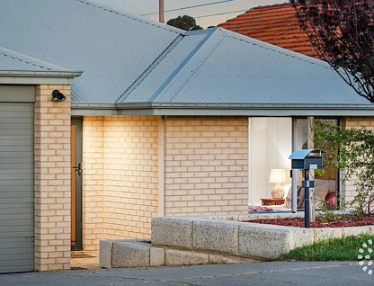 8 Rocke Street, Coolbellup, WA 6163, 3 Kuwarto, 2 Banyo, House