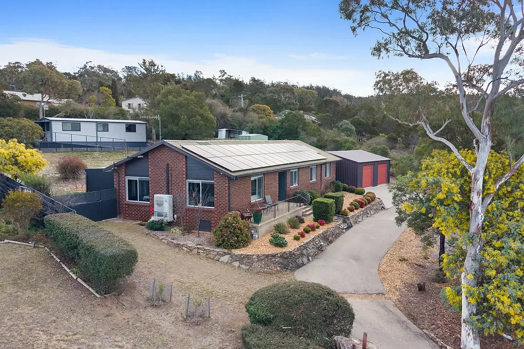 Cooma 7कमरा Spacious Family Living with a Fully Self-Contained Tiny Home