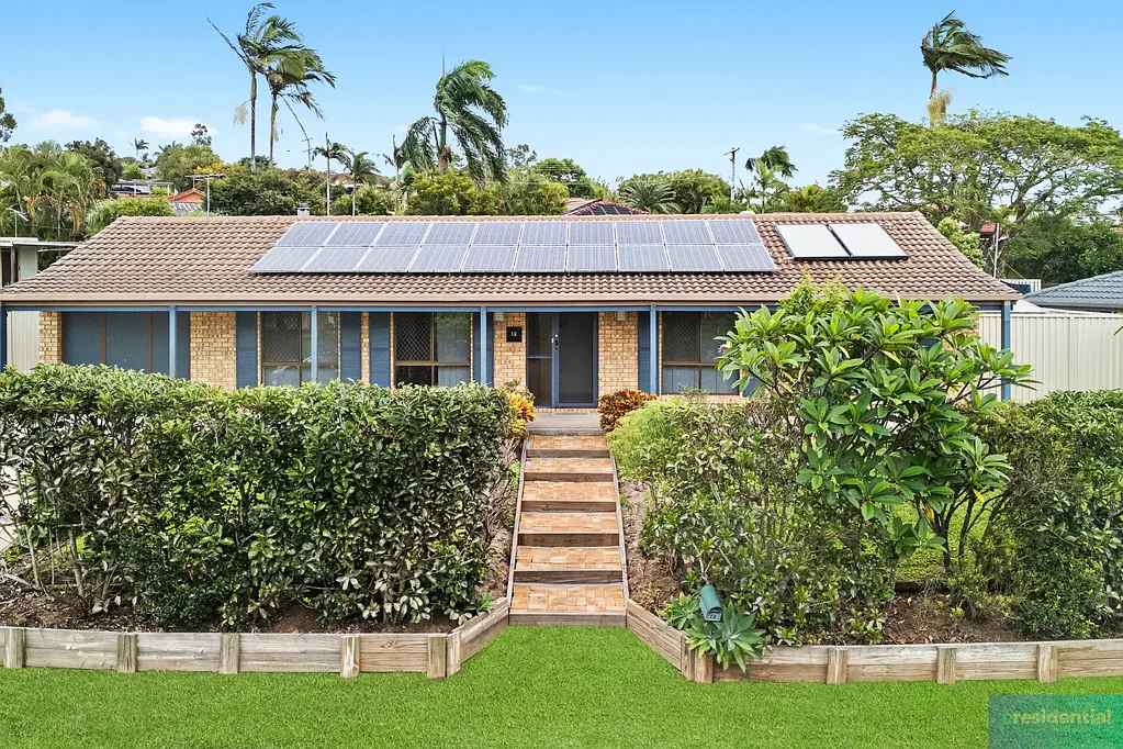 12 Black Diamond Crescent, Edens Landing, QLD 4207