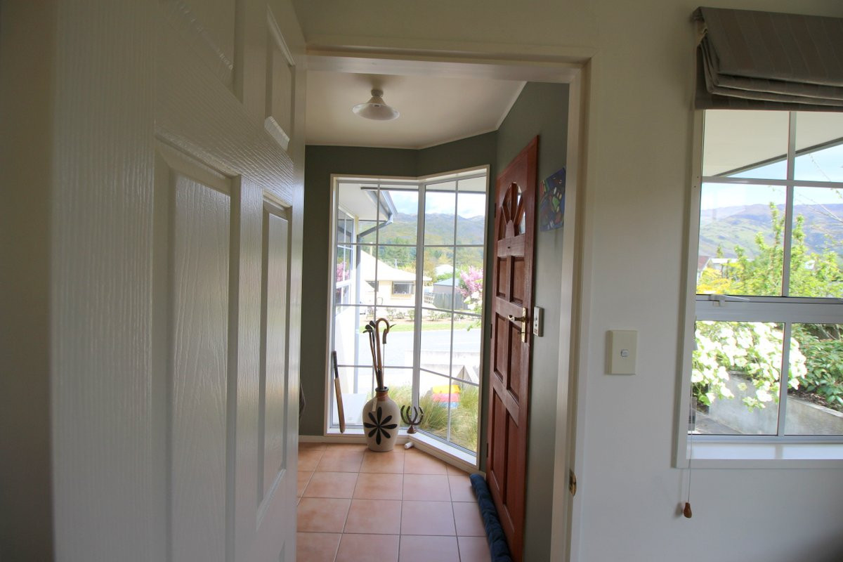 68 Newcastle Street, Clyde, Otago, 3 habitaciones, 2 baños