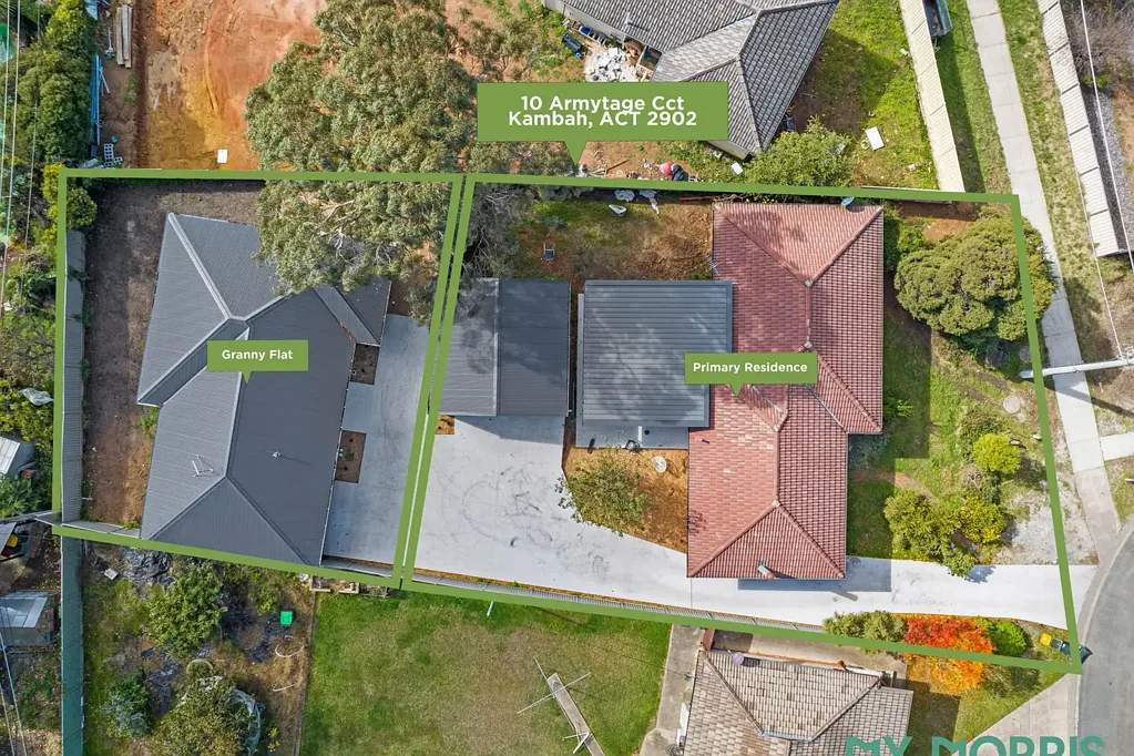 Kambah 6Zimmer Dual residence opportunity in prime Kambah location adjacent golf course; tenanted at $1368.50 per week