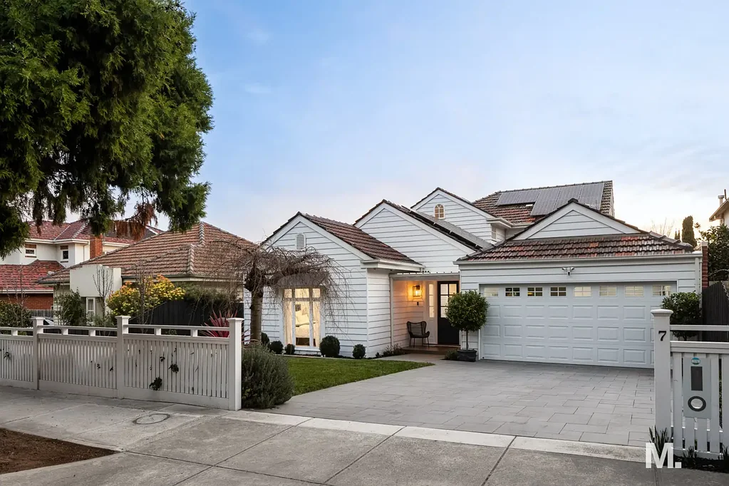 7 Glenview Road, Strathmore, VIC 3041