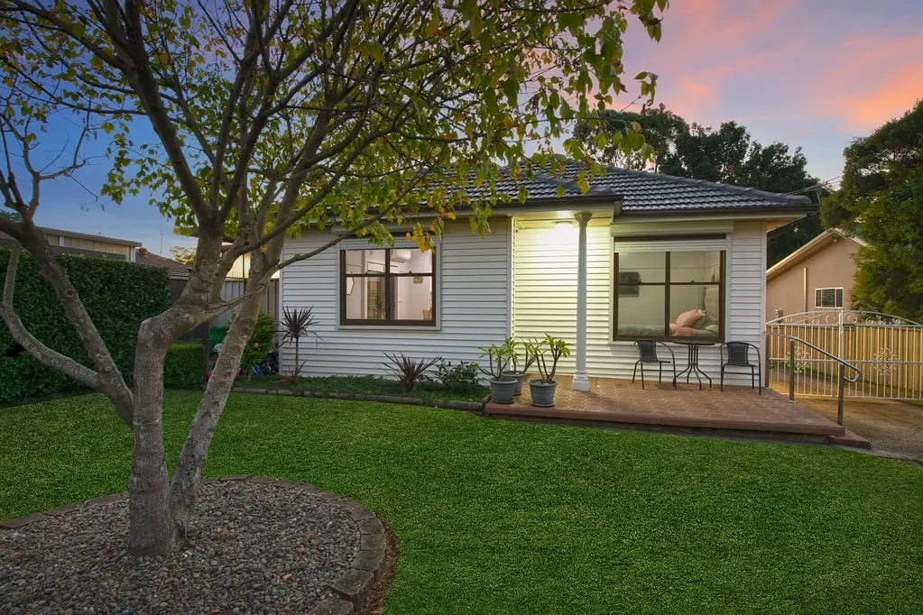 Modern Family Living – Rent Includes Water Usage!