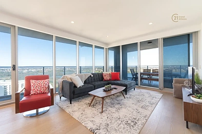East Perth 3 Slaapkamer 3 BEDROOMS APARTMENT WITH 2 CAR BAYS