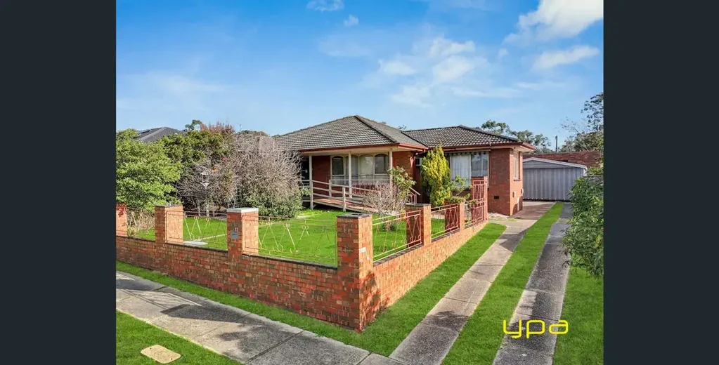 Spacious Family Home in a Prime Cranbourne Location – Only $585 Per Week!