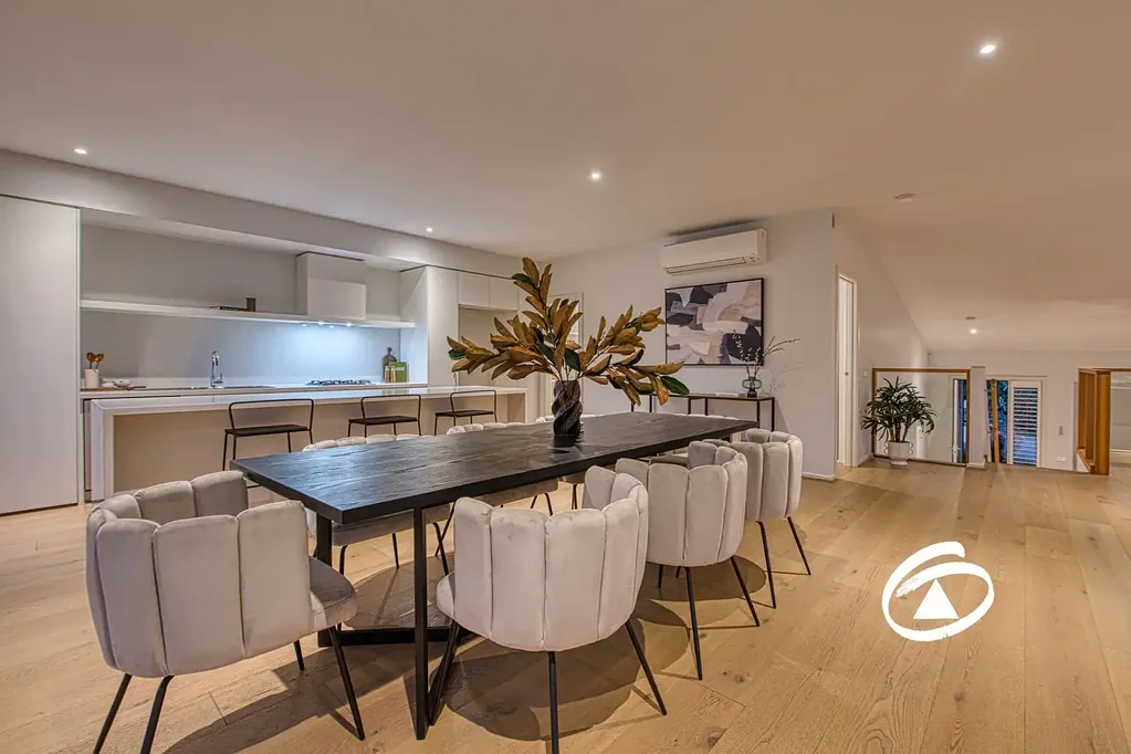 Berwick 3 Bedroom Sophisticated Style, Steps from Berwick Village