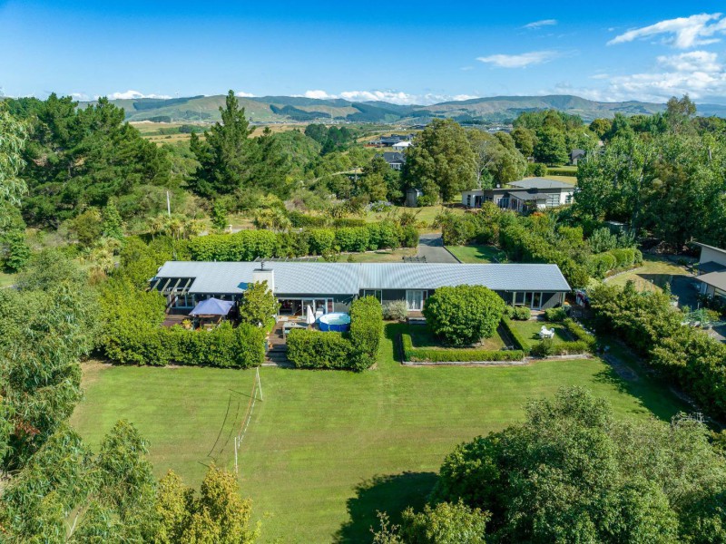 1 Holden Way, Fitzherbert, Palmerston North, 3 rūma, 3 rūma horoi