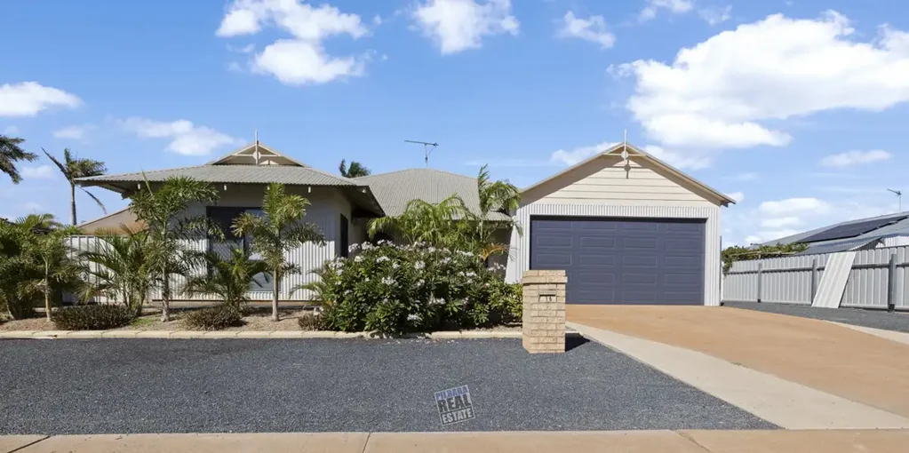 16 Armstrong Drive, Baynton, WA 6714
