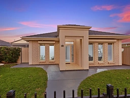 690 Grand Boulevard, Seaford Meadows