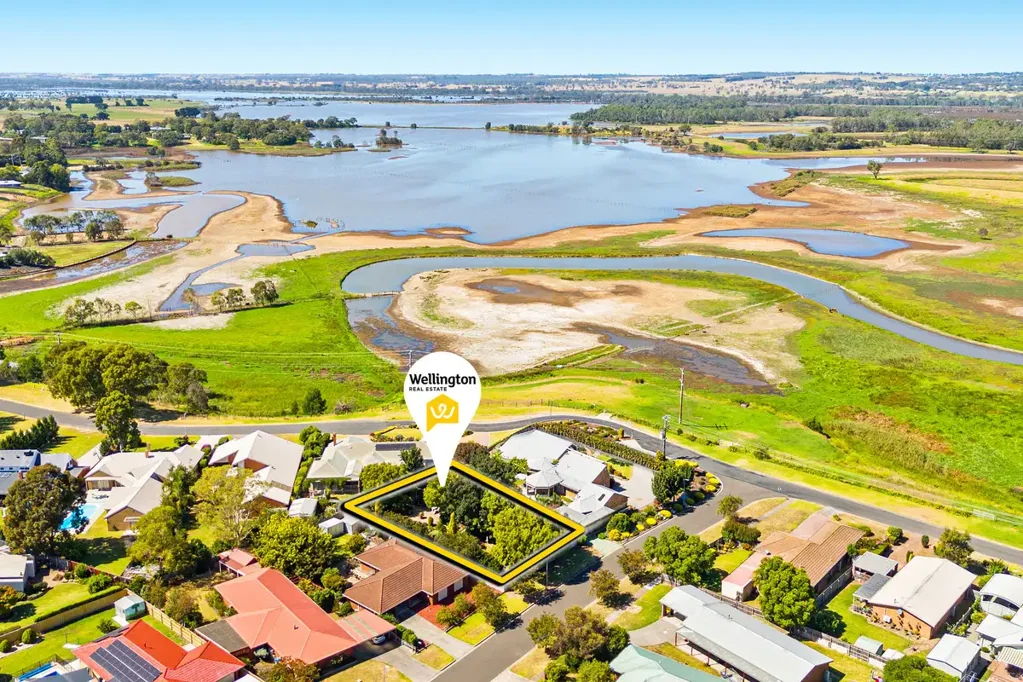 Sale Build your dream home in East Sale