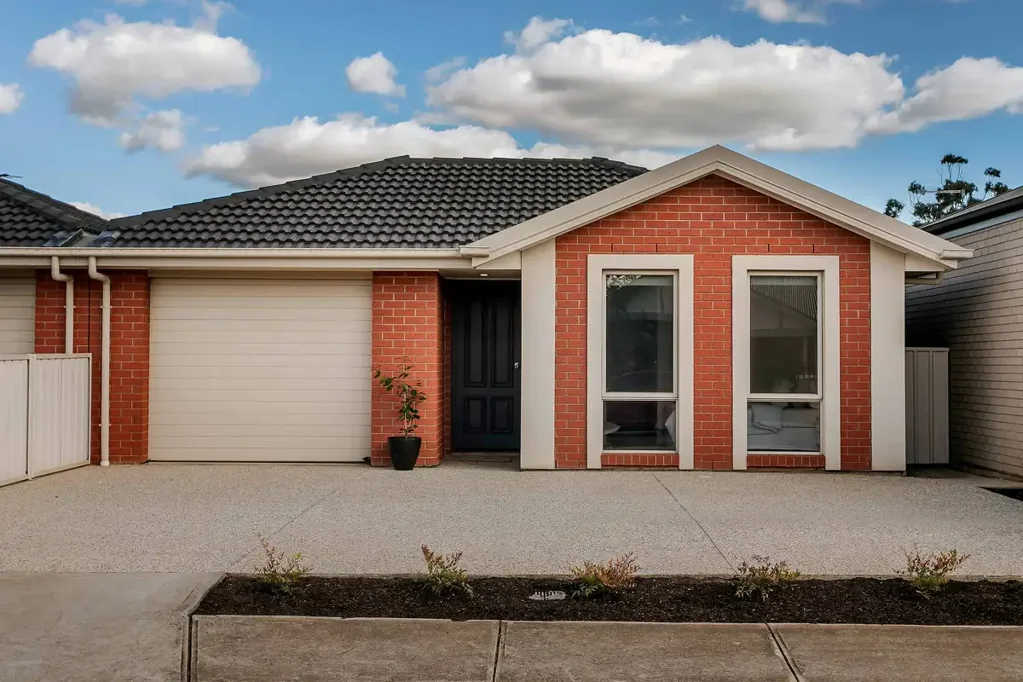 Woodville South 3 Bedroom Stylish Family Living With Contemporary Class
