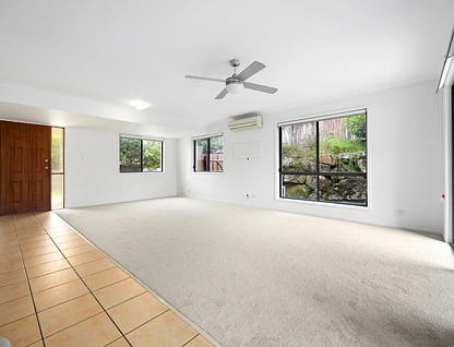 29/1 Santa Isobel Boulevard, Pacific Pines, QLD 4211, 3房, 2浴, Townhouse