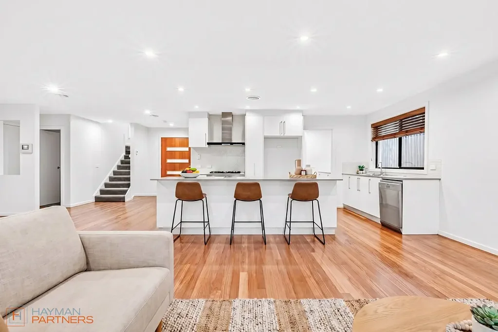 Spacious Three Bedroom Duplex in Sought-After Curtin