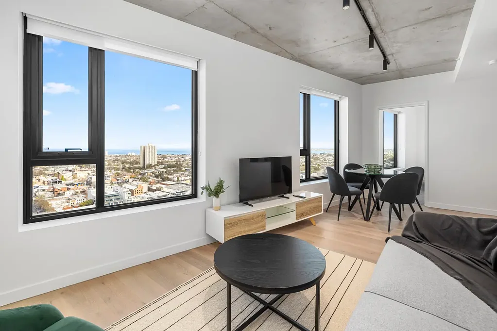 FURNISHED | STUNNING VIEWS | PREMIUM SOUTBANK LIVING