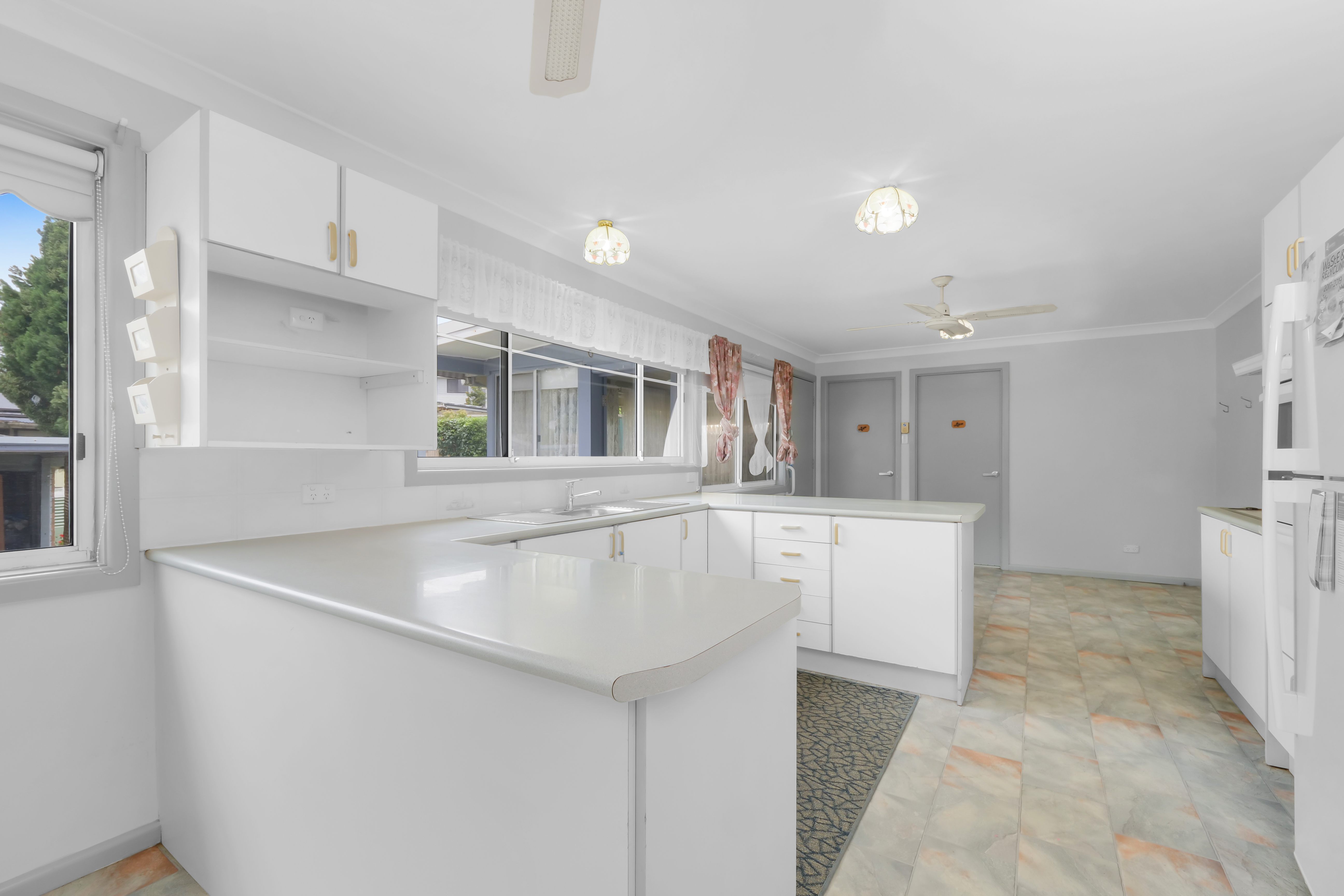 30 RAYMOND AV, CAMPBELLTOWN NSW 2560, 0房, 0浴, House