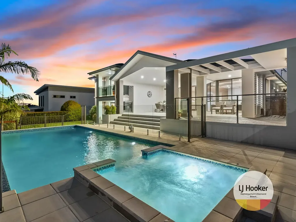 Tallwoods Village 5房  Architectural Coastal Luxury with Ocean Views & Resort-Style Living - Wake up in