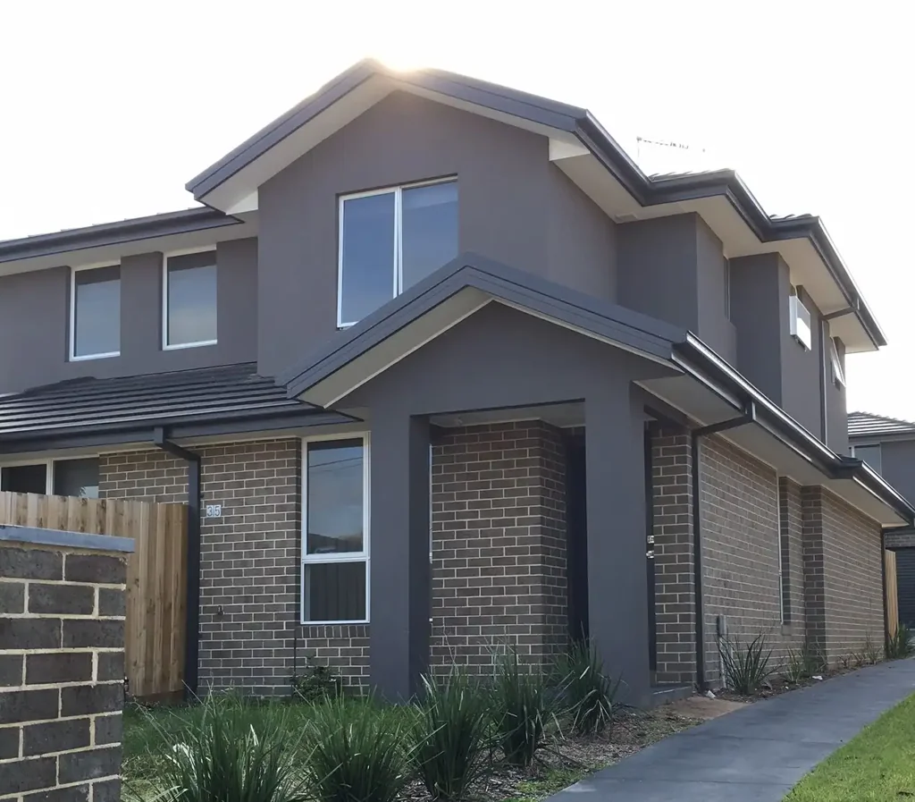 CONTEMPORARY, MODERN, LOW MAINTENANCE TOWNHOUSE LIVING