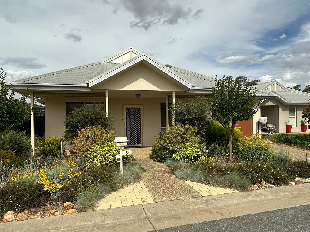 9 Sweetwater Drive, Henty, NSW 2658