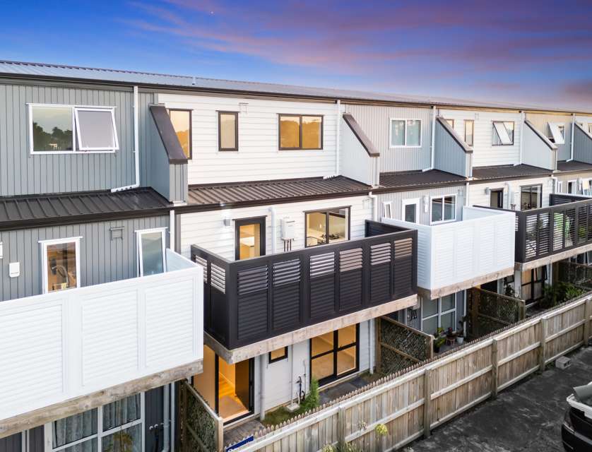 1,2,8/273 Mt Albert Road, Sandringham, Auckland City, Auckland, 4部屋, 3バスルーム, Townhouse