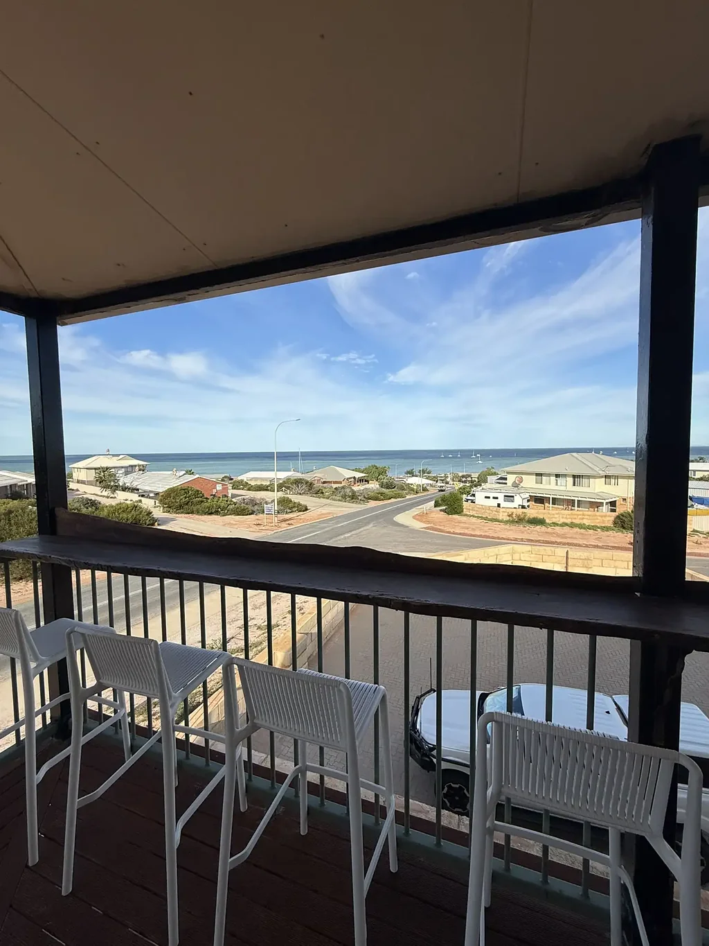 Denham 5Moenga Elevated Family Living with Stunning Views & Dual-Living Potential