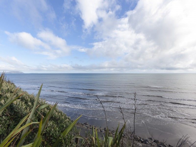 64 The Esplanade, Raumati South, Kapiti Coast, 4 Kuwarto, 0 Banyo