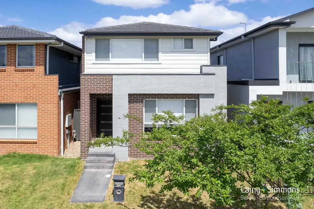 Bardia 4બેડરૂમ Skip the Build, Enjoy the Move-In Ready Modern Home