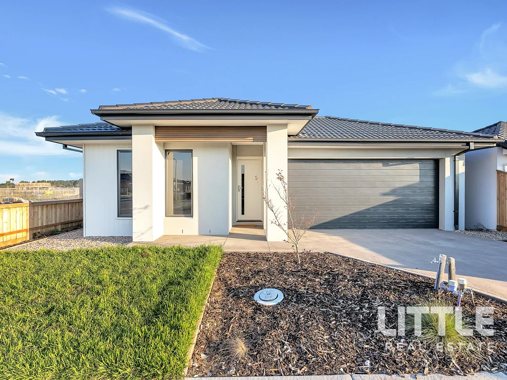 44 Mannagum Drive, Beveridge, VIC 3753