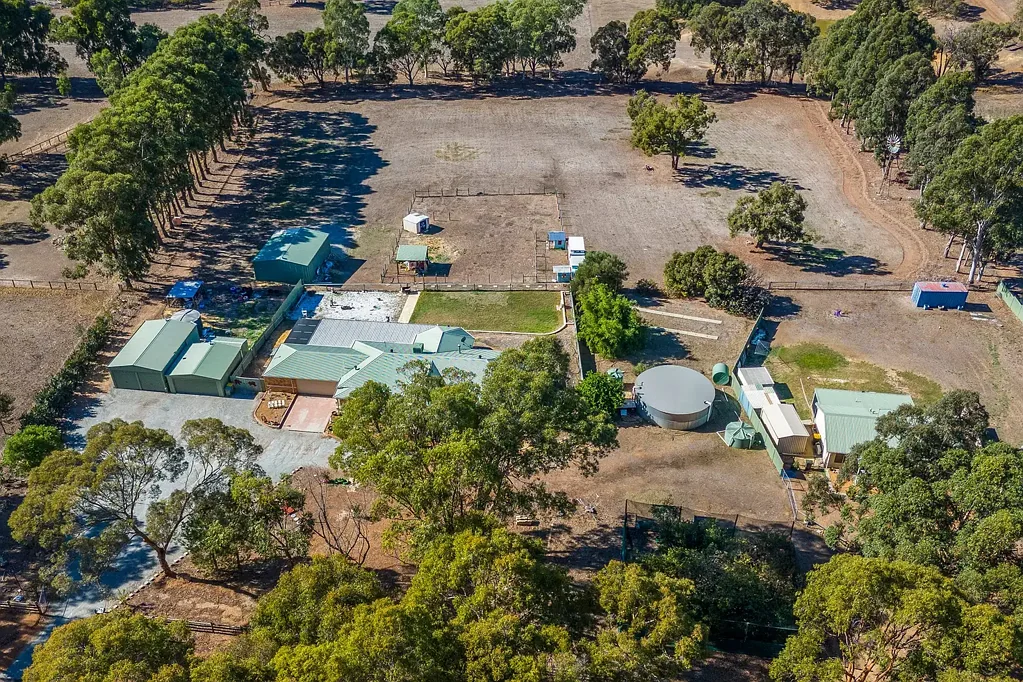 Bullsbrook 6ਬੈੱਡਰੂਮ ** UNDER OFFER **