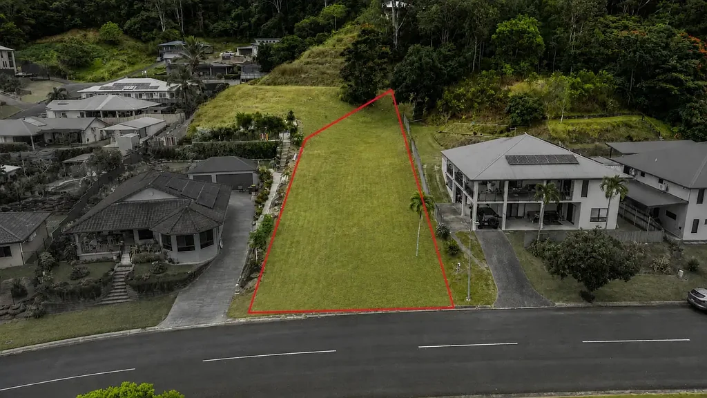 Mount Sheridan ELEVATED 1,049m2 BLOCK WITH BREATHTAKING VIEWS & HUGE POTENTIAL