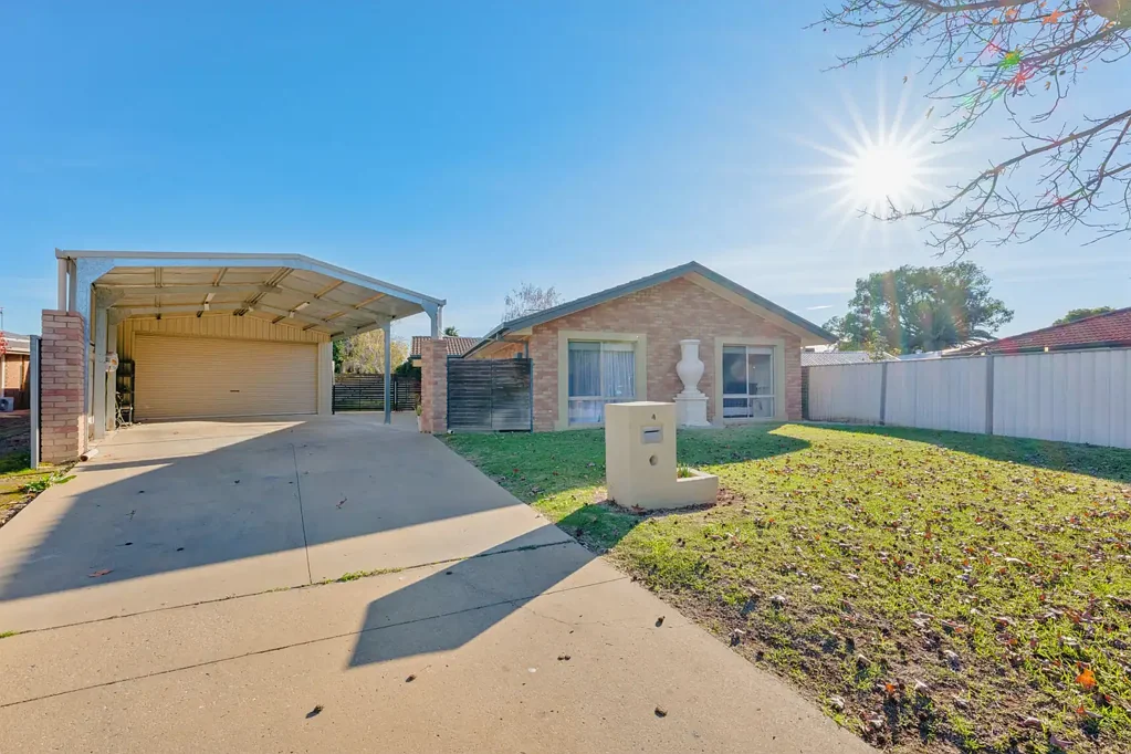 Mildura 4غرفة نوم Family living at its finest – close to the Murray River
