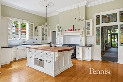 59 Lincoln Road, Essendon, VIC 3040, 4 slaapkamers, 2 badkamers, House